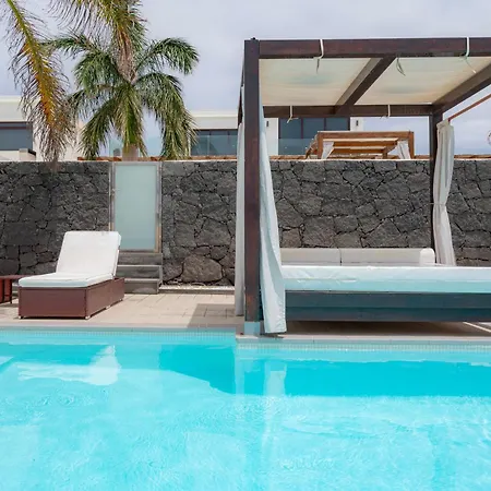 Yanira By Armonia * Playa Blanca (Lanzarote)